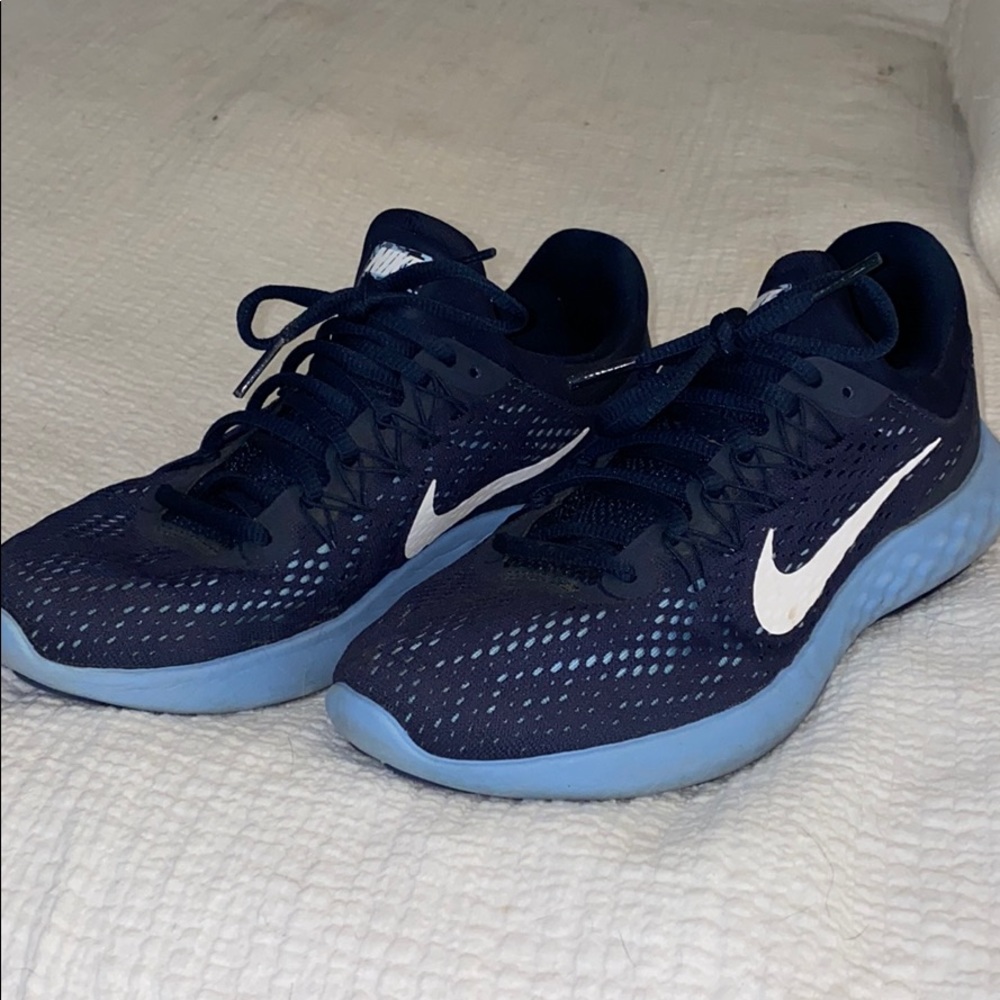 Nike skyelux sneakers